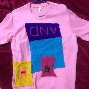 T-Shirts have short sleeves loose sleeves pink